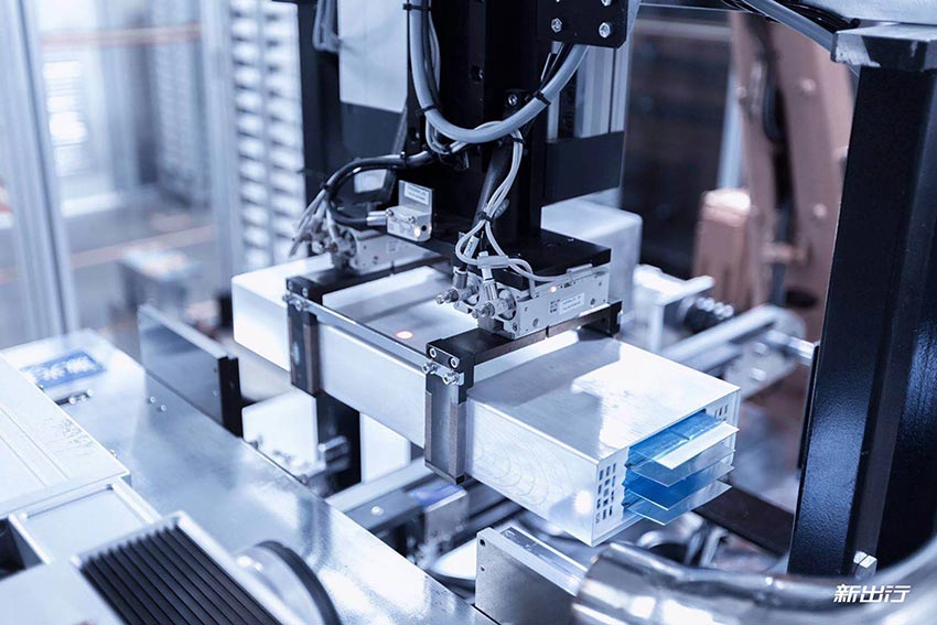 新能源汽車產(chǎn)業(yè)崛起，磁選設(shè)備電池材料除鐵助力電池行業(yè)發(fā)展